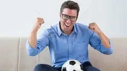 冬日狂欢盛典！全球服焕新升级，英雄进阶、专家模式全新演绎，小筑探险乐趣无穷，乔伊之谜揭晓，环球探险开启新篇章！